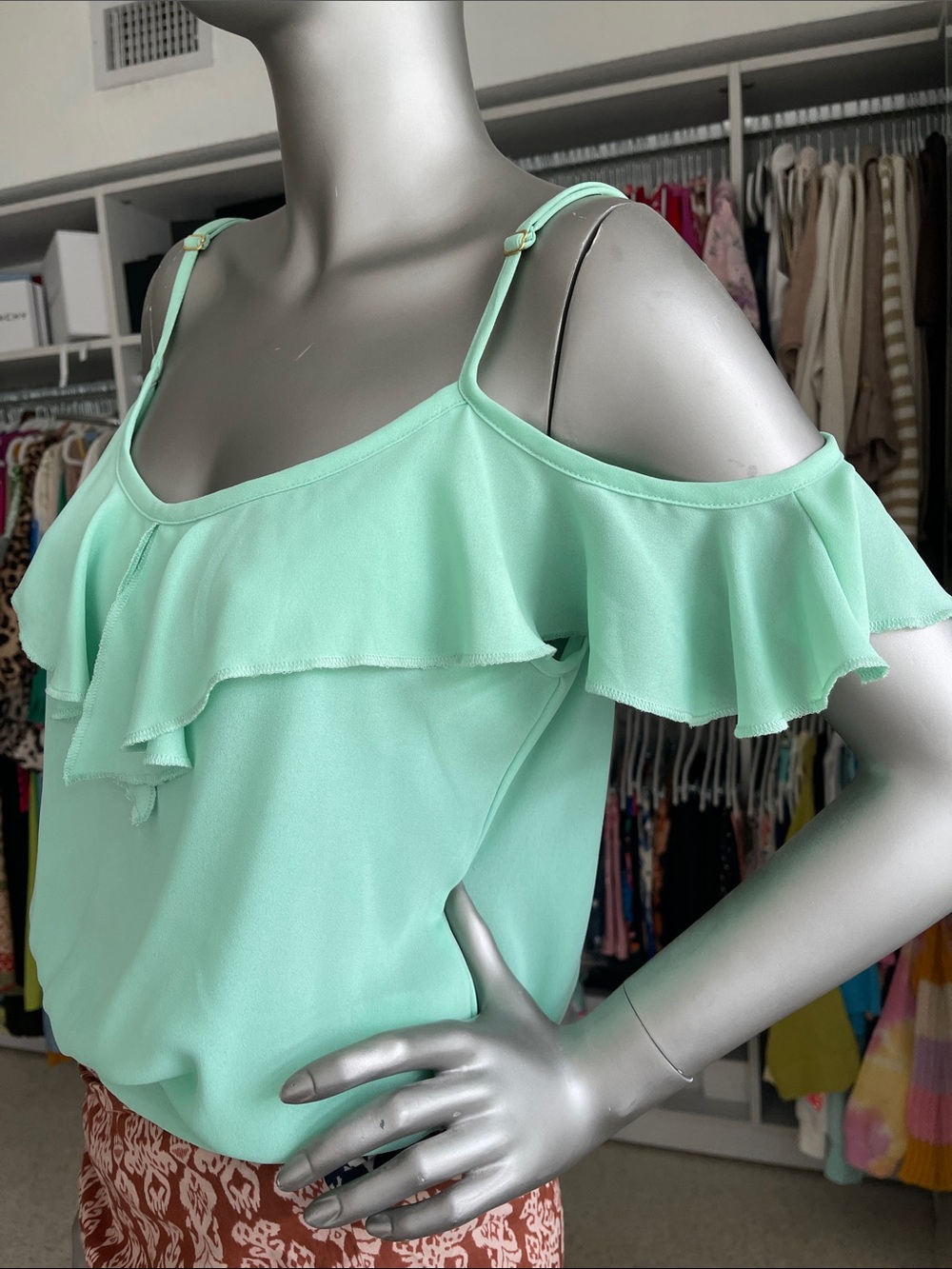 Women's Mint Ruffle Cold-Shoulder top - Picture 3 of 6
